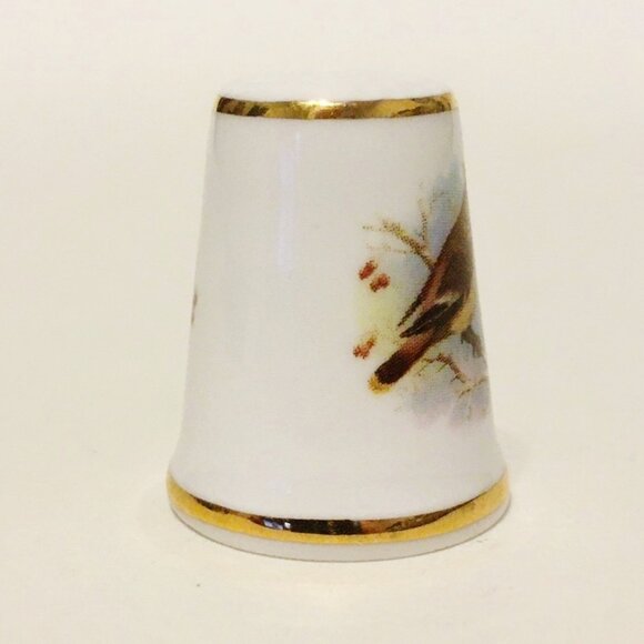 Marlborough Thimble Vintage Bird Porcelain England Yellow Brown Gold Trim - Picture 2 of 6